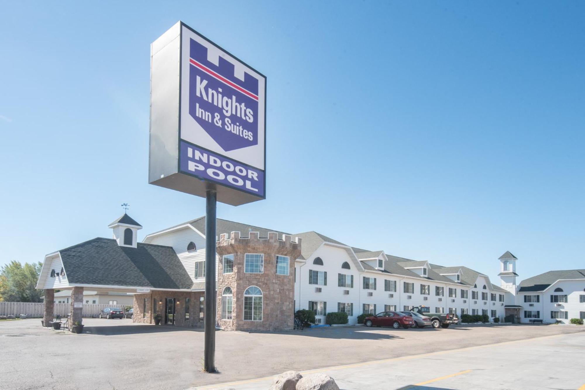 Knights Inn And Suites - Grand Forks Exterior foto